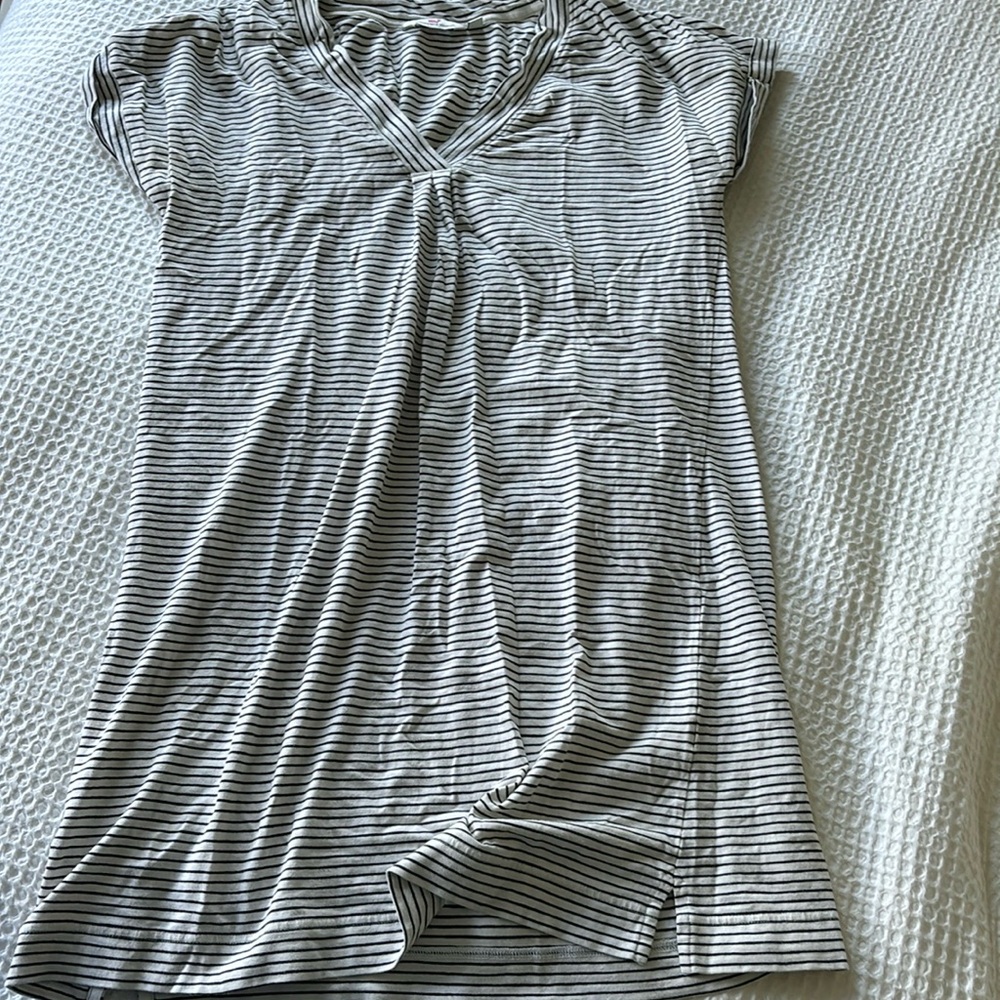 Vineyard vines stripe dress